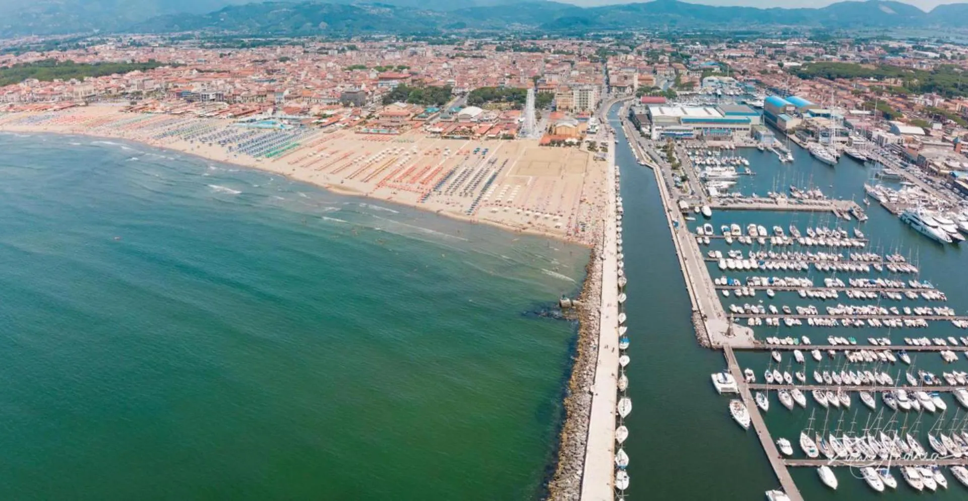 Appartamento Casina Emma By Nicola Real Estate Viareggio Italia
