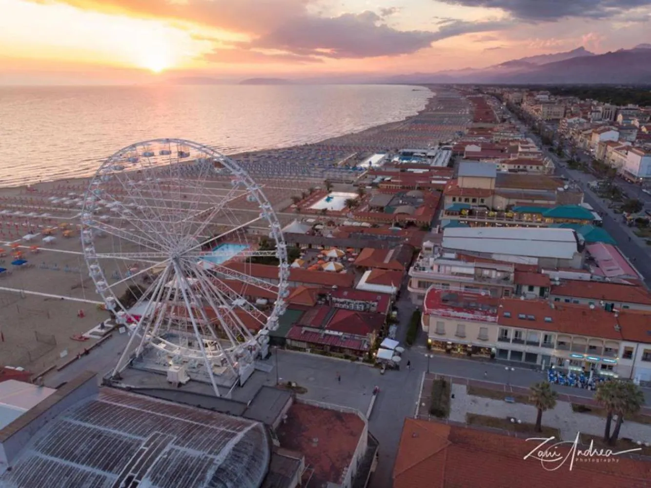Casina Emma By Nicola Real Estate Apartment Viareggio